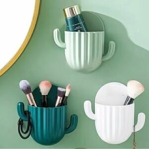 Cactus toothbrush holders